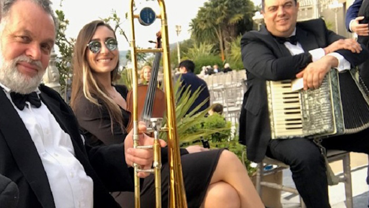 Yılbaşı için Müzisyen Yılbaşı Müzik Organizasyon